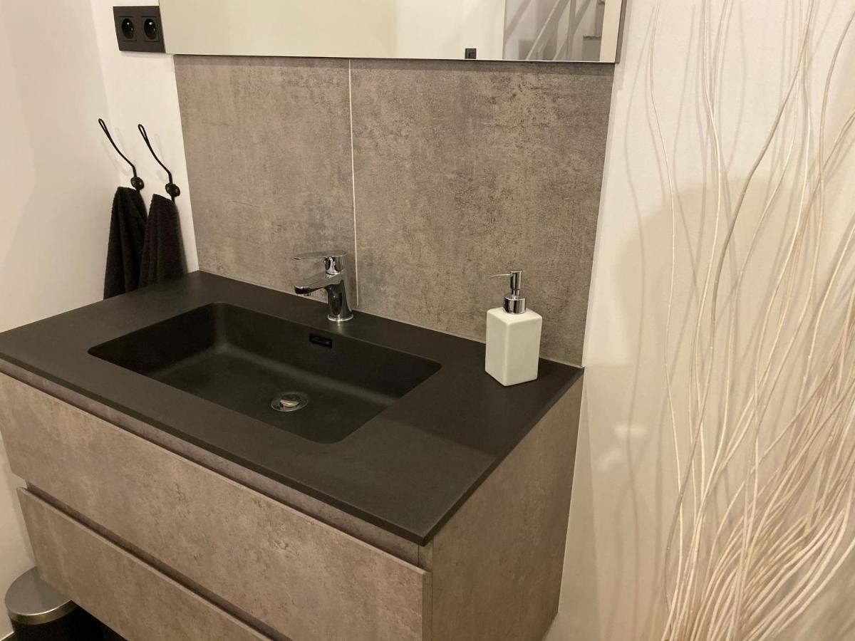 Antwerp West Side Apartment Zwijndrecht Екстериор снимка